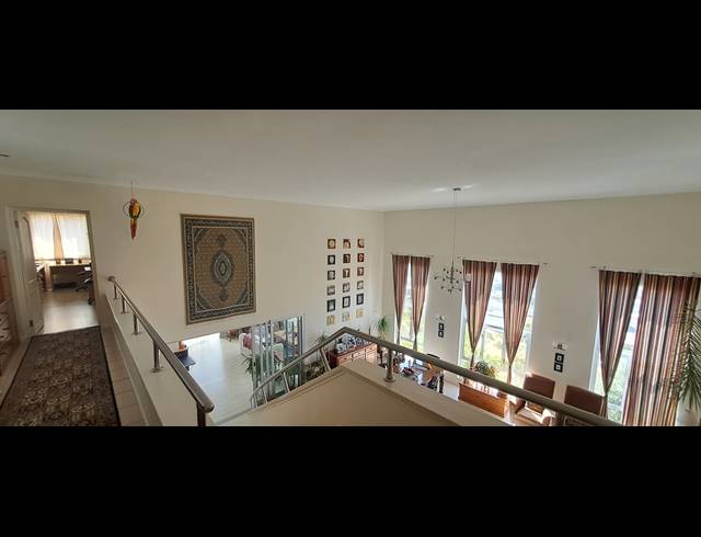 4 BEDROOM HOUSE FOR SALE IN SALDANHA HEIGHTS